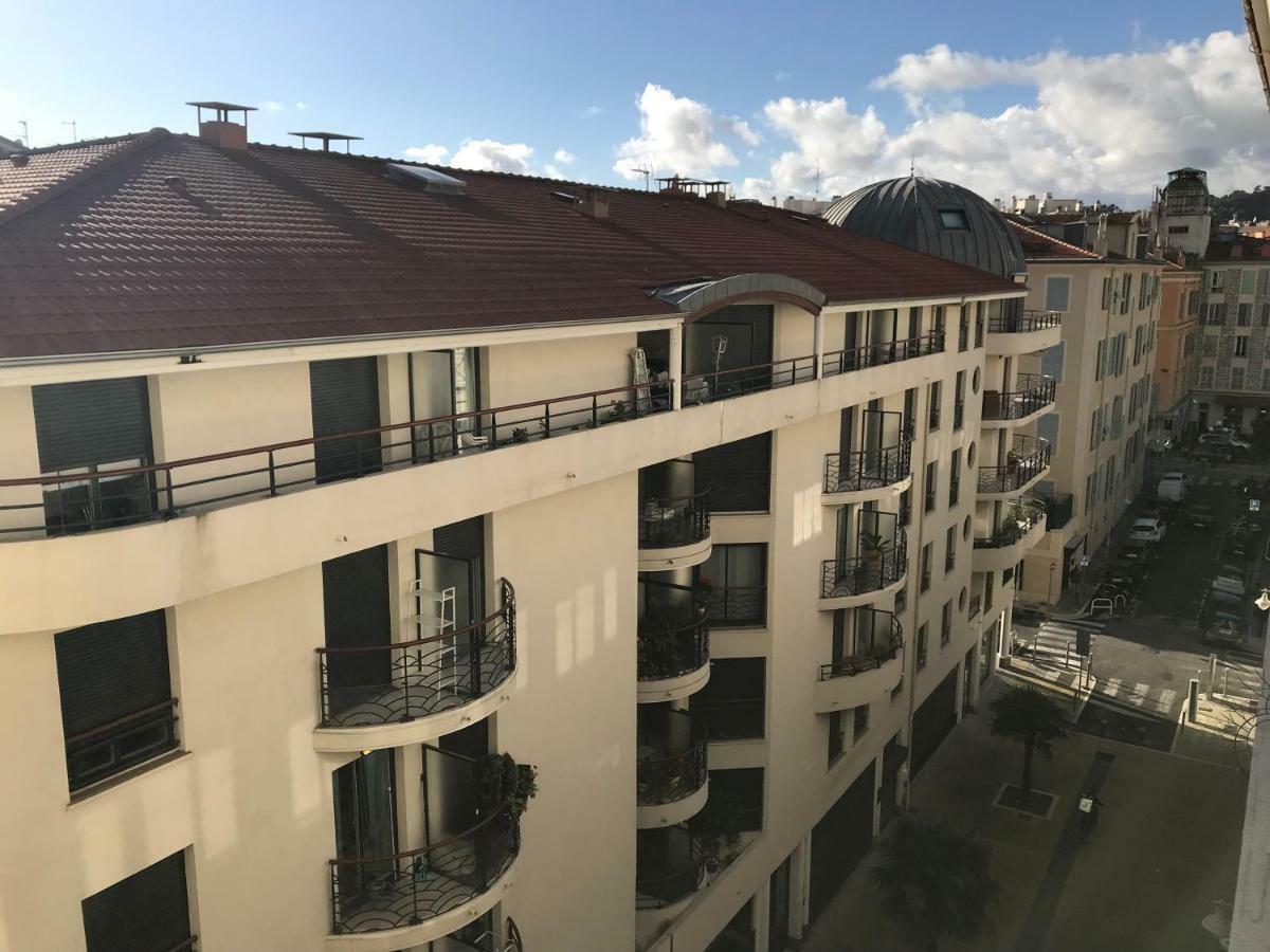Coccinelle Διαμέρισμα Νίκαια Εξωτερικό φωτογραφία